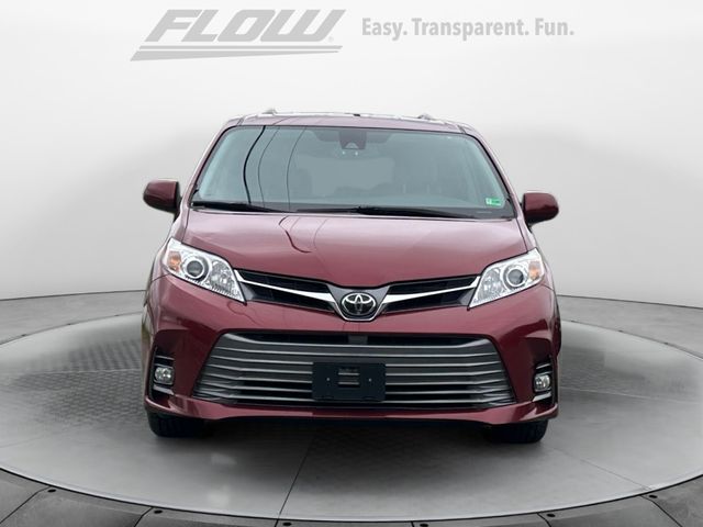 2018 Toyota Sienna XLE