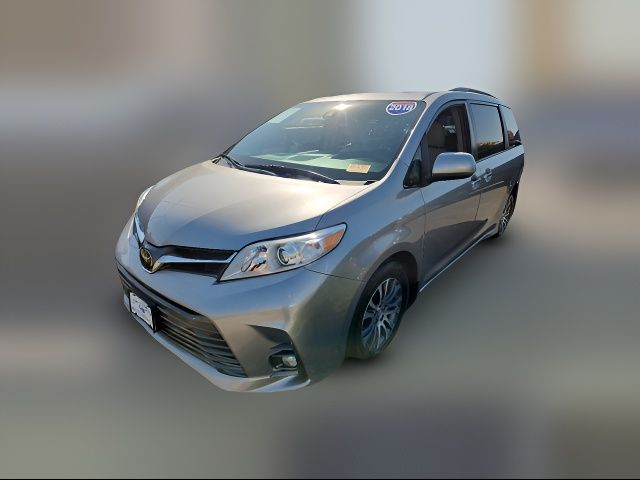 2018 Toyota Sienna 