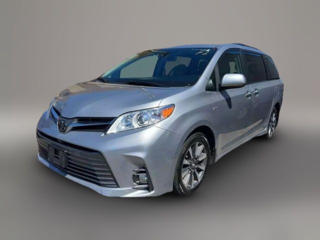 2018 Toyota Sienna XLE