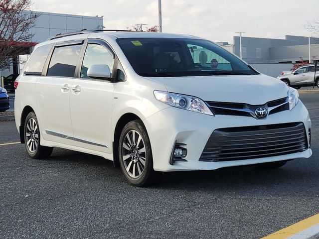 2018 Toyota Sienna XLE Premium