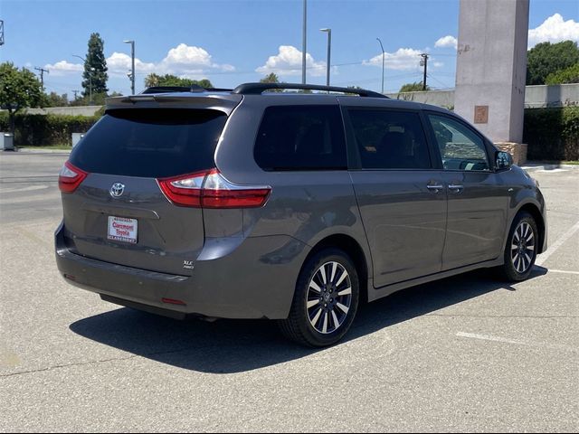 2018 Toyota Sienna XLE Premium