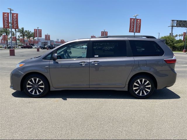 2018 Toyota Sienna XLE Premium