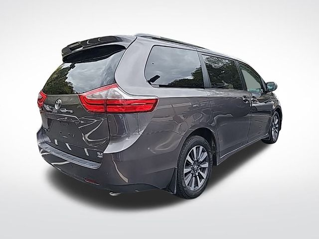 2018 Toyota Sienna XLE Premium