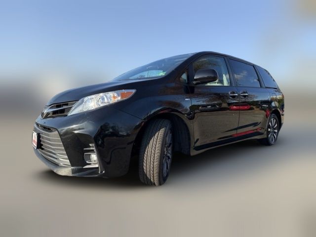 2018 Toyota Sienna XLE Premium