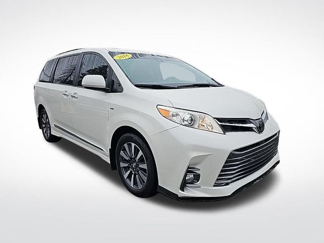 2018 Toyota Sienna XLE Premium