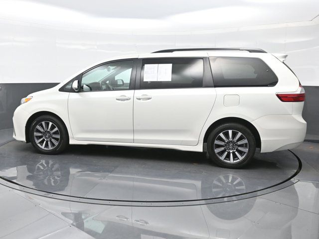 2018 Toyota Sienna XLE Premium