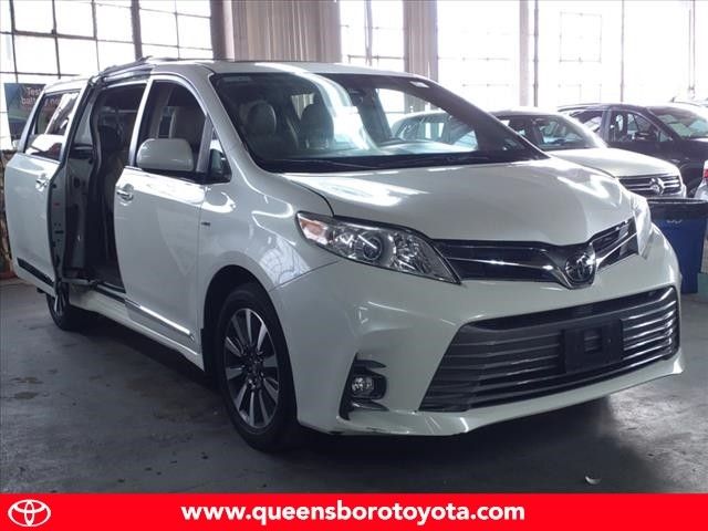 2018 Toyota Sienna XLE Premium