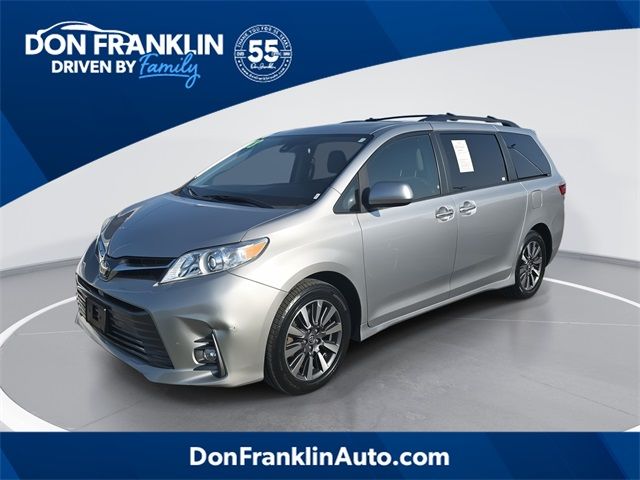 2018 Toyota Sienna XLE