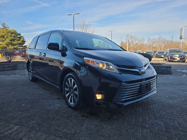 2018 Toyota Sienna XLE Premium