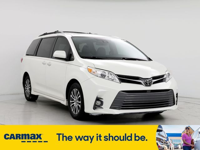 2018 Toyota Sienna XLE Premium