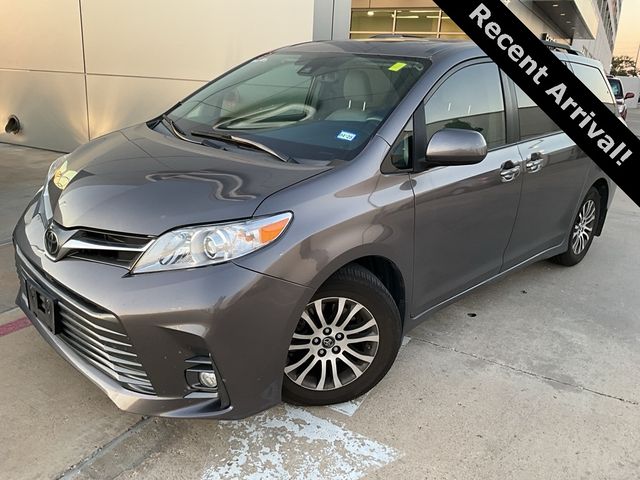 2018 Toyota Sienna XLE Premium