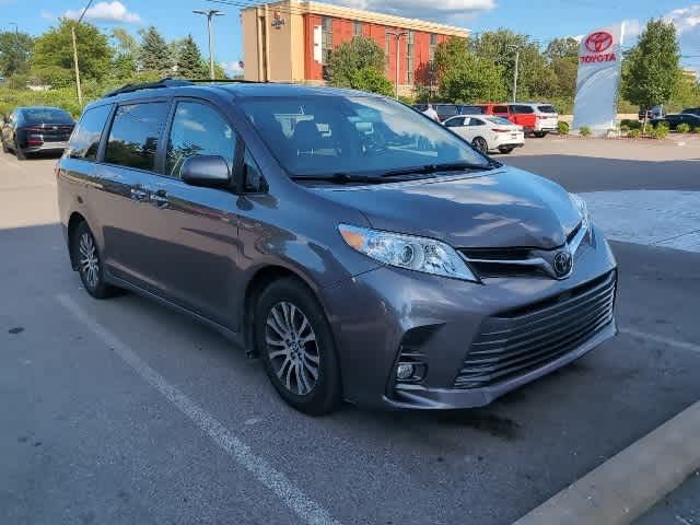 2018 Toyota Sienna XLE Premium