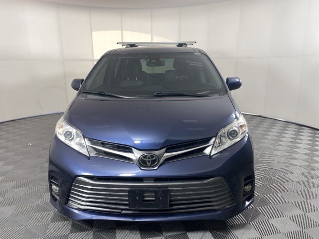 2018 Toyota Sienna 