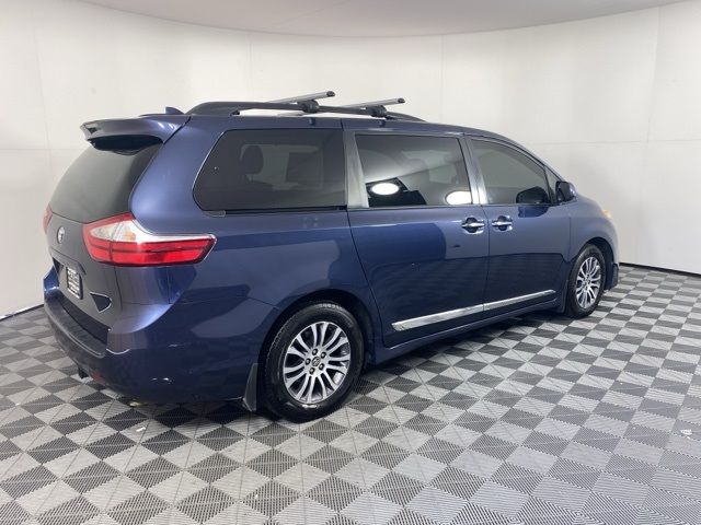 2018 Toyota Sienna 