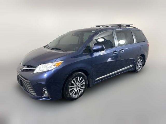 2018 Toyota Sienna 