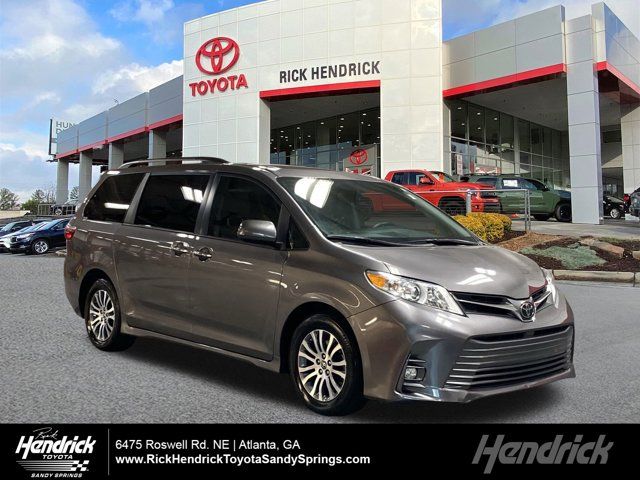 2018 Toyota Sienna XLE Premium