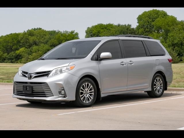 2018 Toyota Sienna XLE Premium