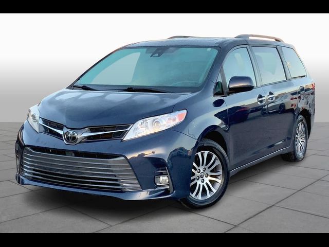 2018 Toyota Sienna XLE Premium