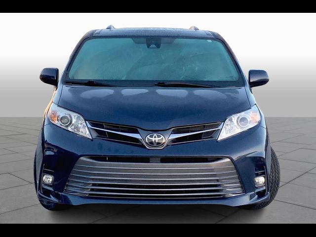 2018 Toyota Sienna XLE Premium