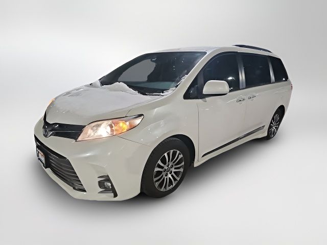 2018 Toyota Sienna XLE Premium