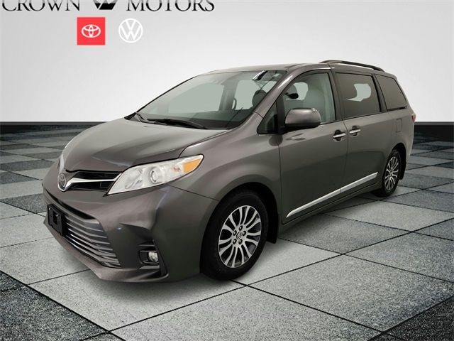 2018 Toyota Sienna XLE Premium