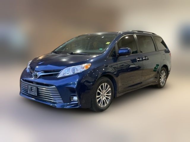 2018 Toyota Sienna XLE Premium