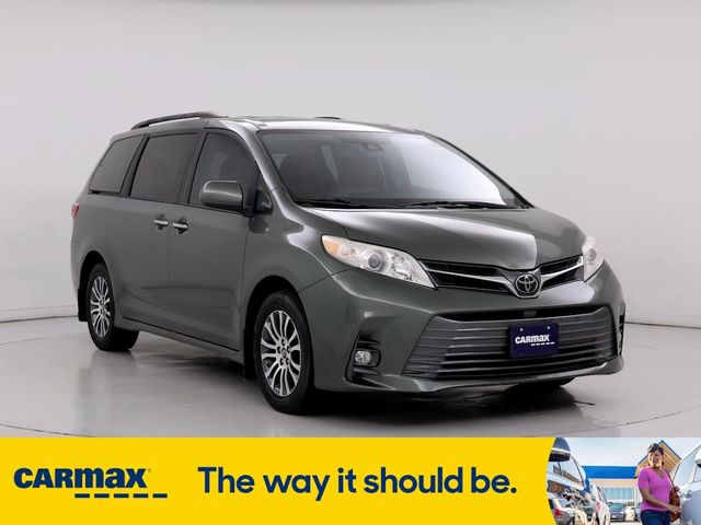 2018 Toyota Sienna XLE Premium