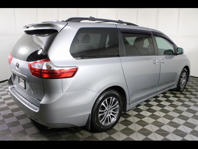 2018 Toyota Sienna XLE Premium