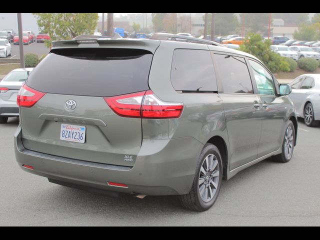 2018 Toyota Sienna XLE Premium