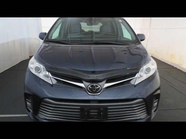 2018 Toyota Sienna XLE Premium
