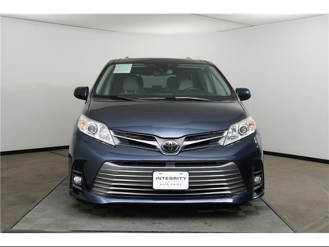 2018 Toyota Sienna XLE Premium