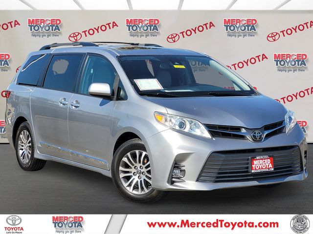 2018 Toyota Sienna 