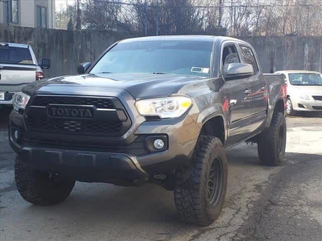 2018 Toyota Tacoma SR