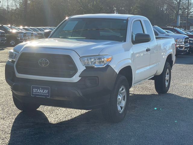 2018 Toyota Tacoma SR