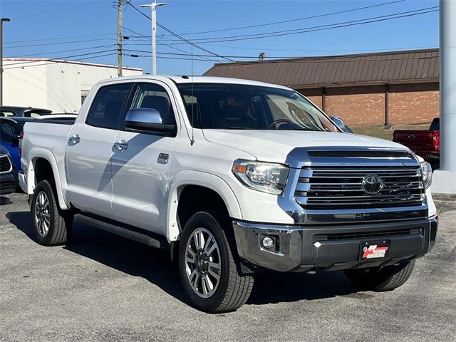 2018 Toyota Tundra SR5