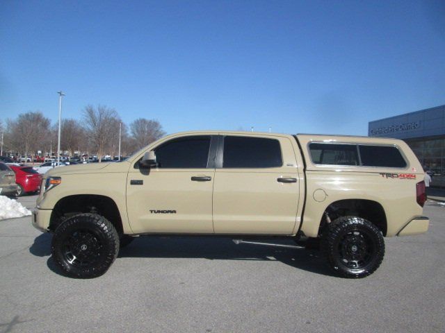 2018 Toyota Tundra SR5