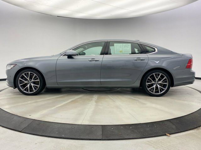 2018 Volvo S90 Momentum