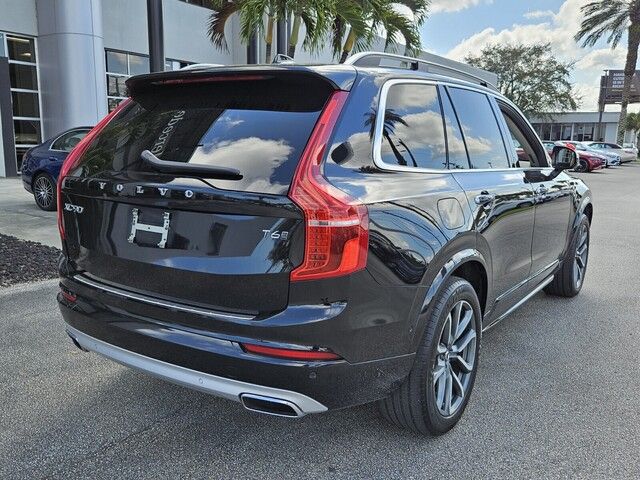 2018 Volvo XC90 Momentum