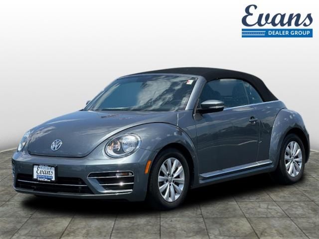 2018 Volkswagen Beetle SE