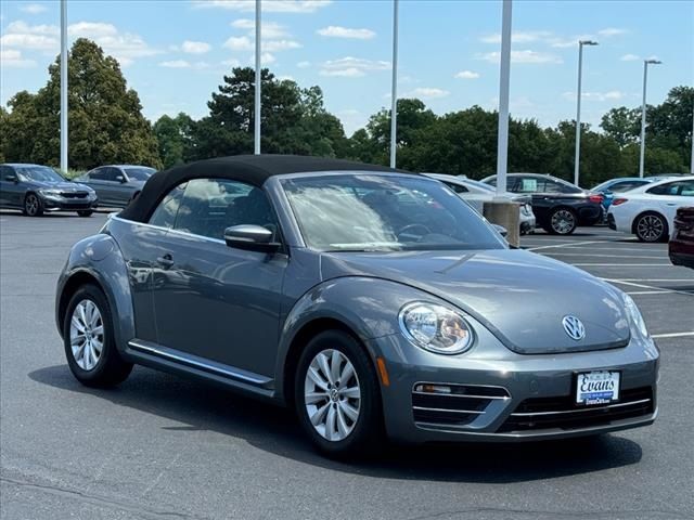 2018 Volkswagen Beetle SE