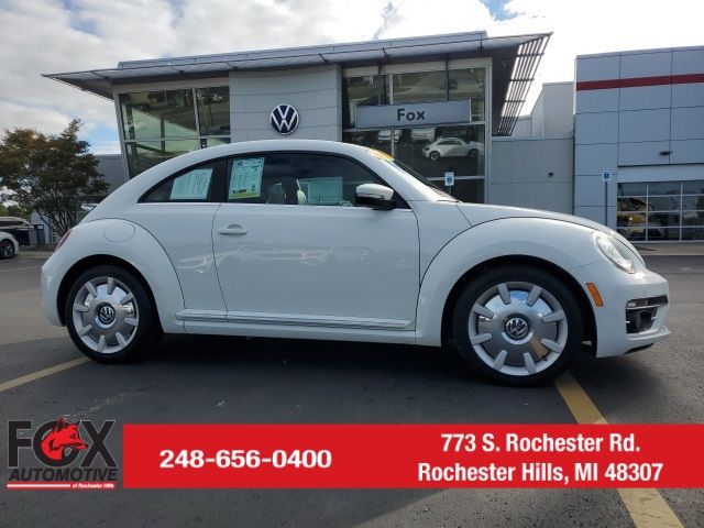 2018 Volkswagen Beetle SE