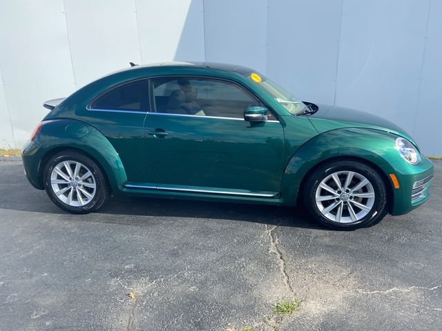 2018 Volkswagen Beetle SE