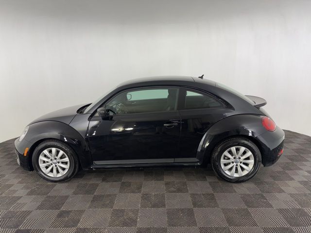 2018 Volkswagen Beetle S