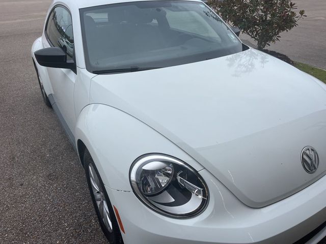 2018 Volkswagen Beetle S