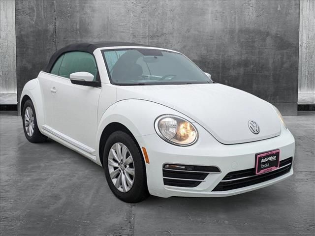 2018 Volkswagen Beetle SE