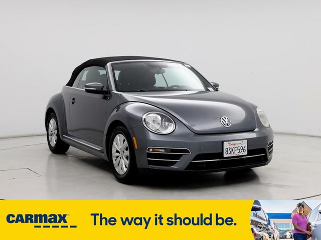 2018 Volkswagen Beetle SE