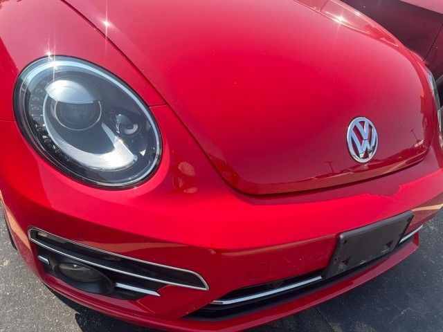 2018 Volkswagen Beetle SE