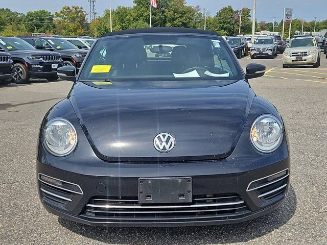 2018 Volkswagen Beetle SE