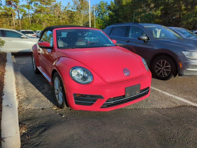 2018 Volkswagen Beetle SE