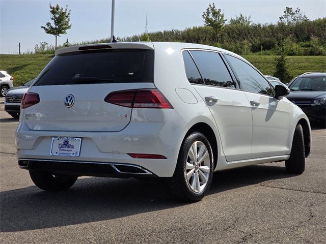 2018 Volkswagen Golf SE